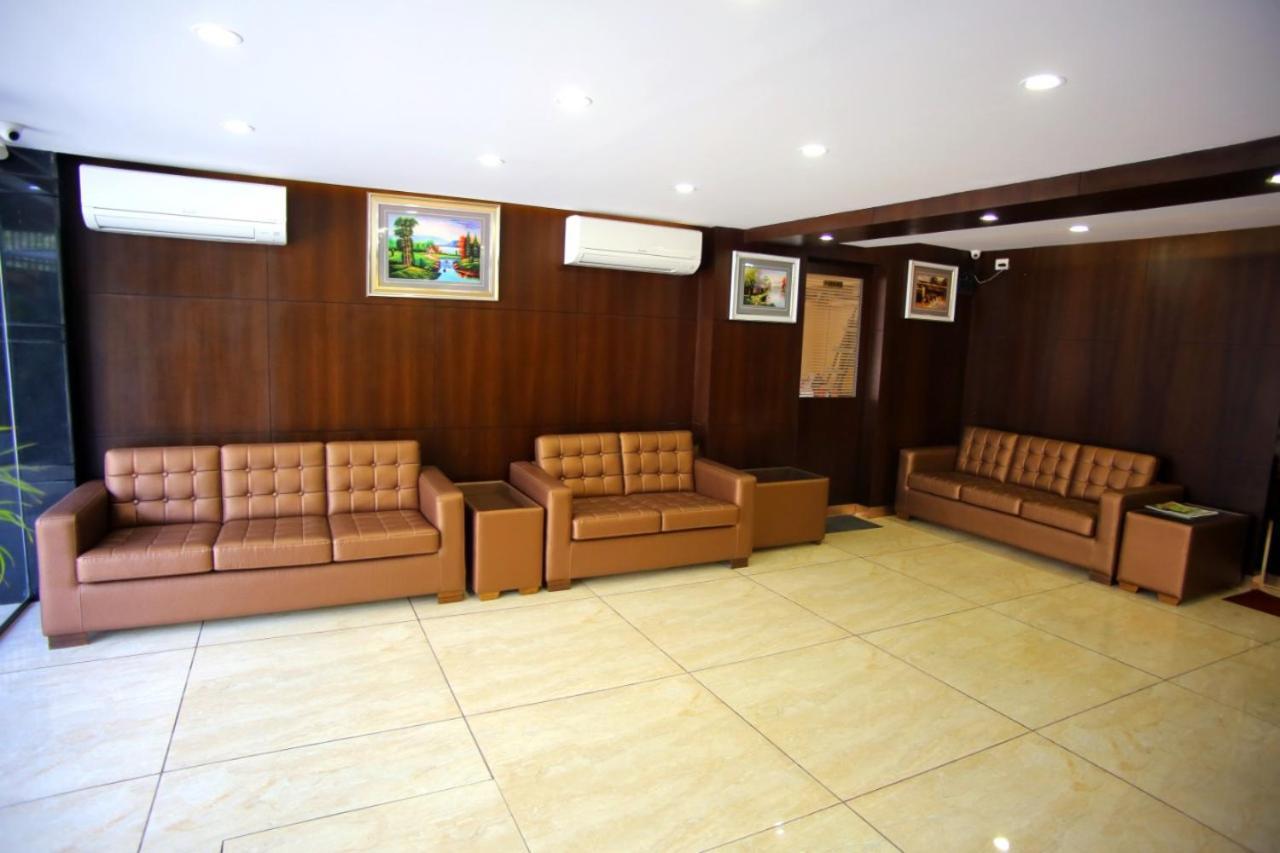 The Lounge Business Hotel Bangalore Exterior foto